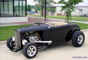 Raka rôr_Hotrod_1932 Ford Roadster.jpg