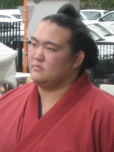 Kisenosato_08_Sep_cropped.jpg