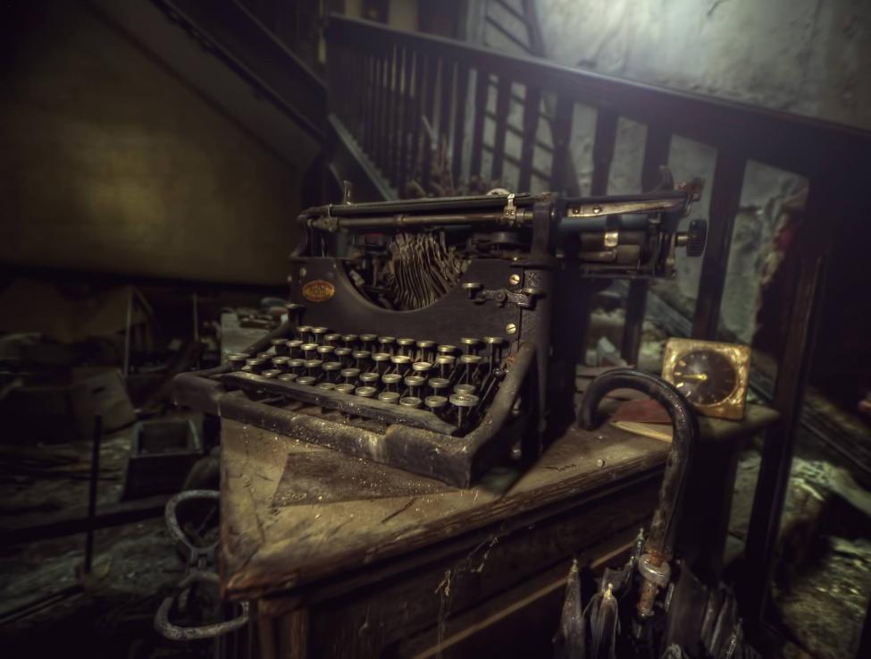 00.typewriter.jpg