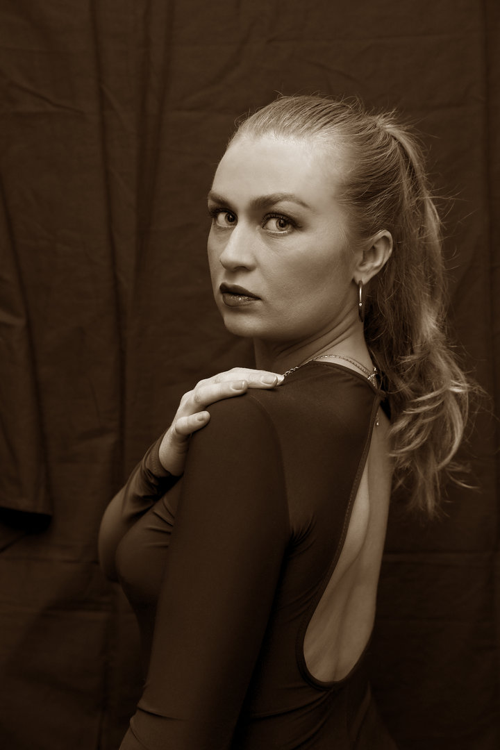 0T0A4588 BW Sepia.jpg