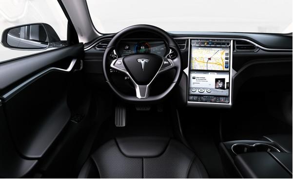 1401906050_tesla-interior.jpg