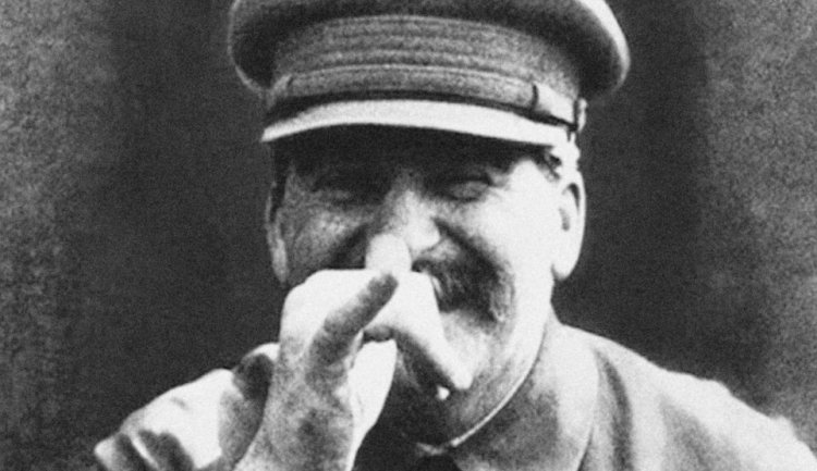 2020-04-27 21_56_34-Stalin peker nese til verden fra sin grav - Dagbladet.jpg