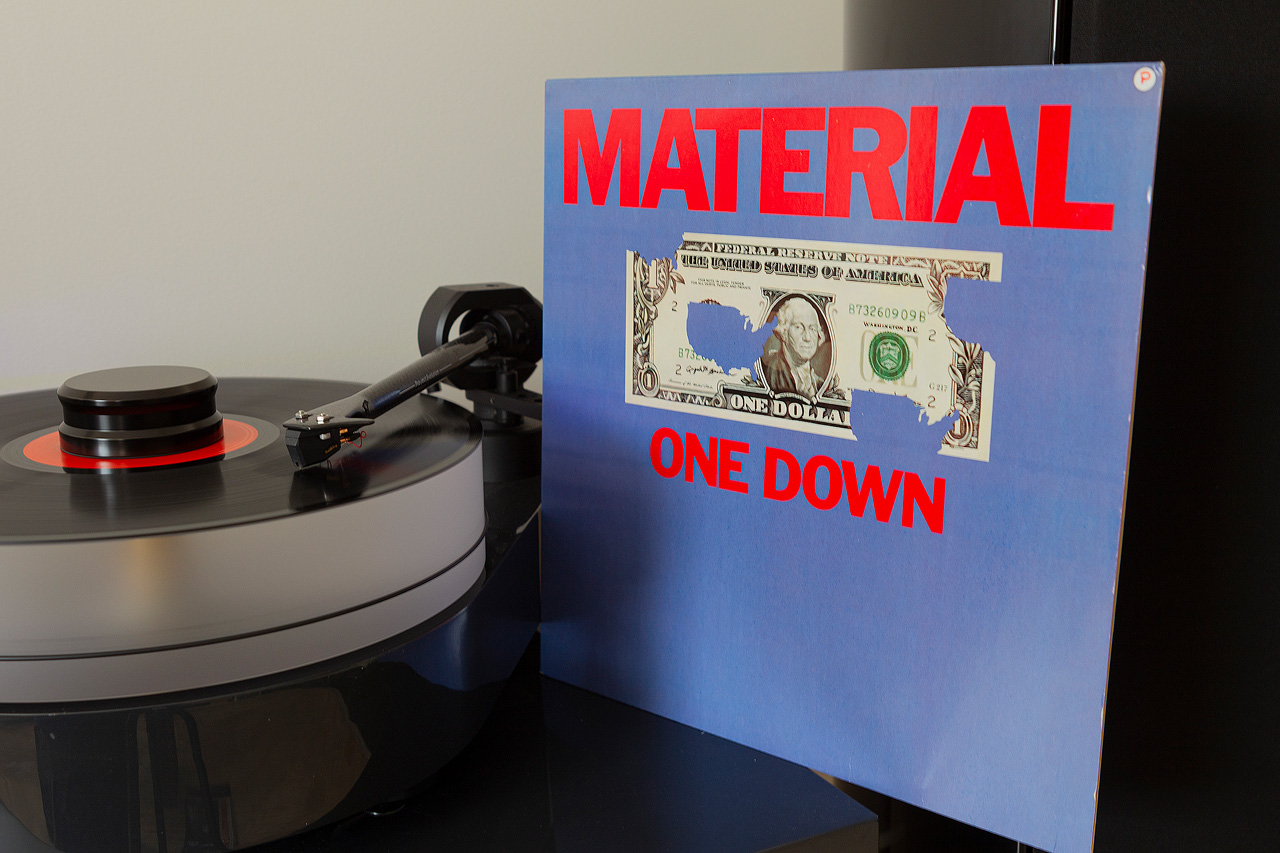20211016-Material----One-Down--1982.jpg