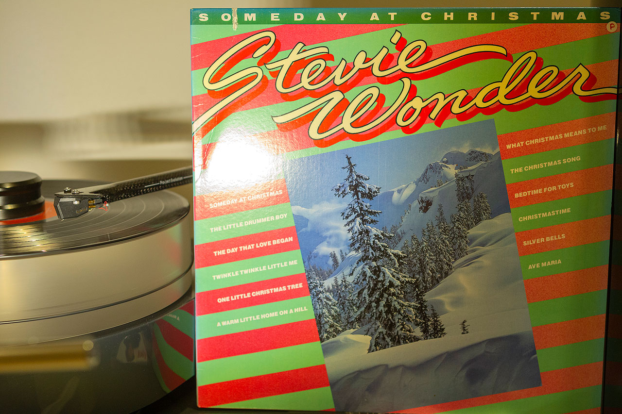 20221120-Stevie-Wonder--Some-Day-at-Christmas--1978.jpg