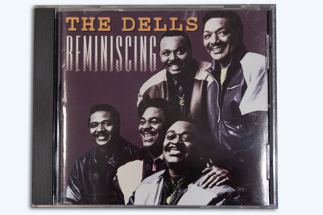 20240108-The-Dells--Reminiscing--2000.jpg