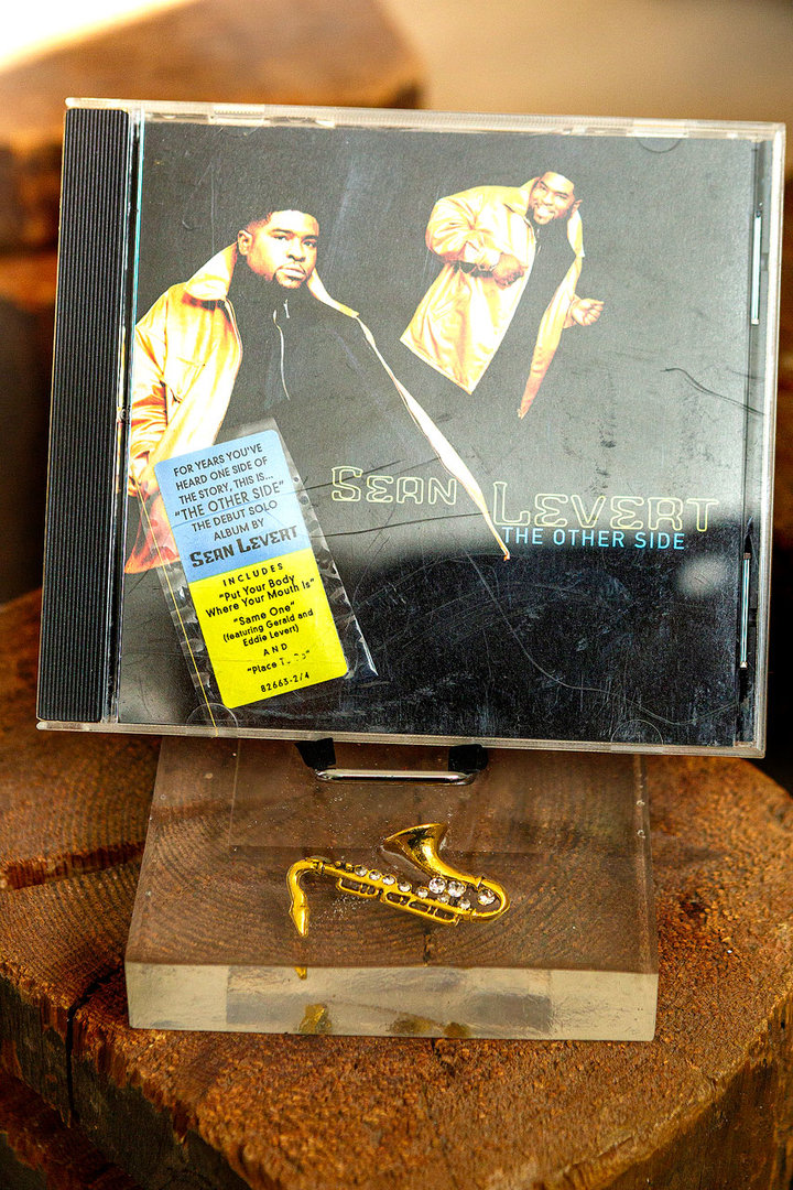 20240821-Sean-Levert--The-Other-Side--1995.jpg