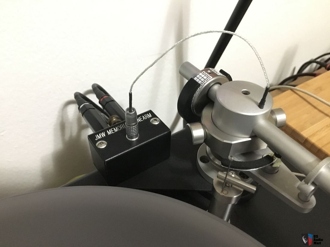 2281801-a101617b-vpi-scoutmaster-turntable-with-nordost-valhalla-wire-jmw9-tonearm.jpg
