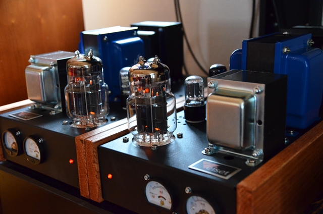 6C33001.jpg