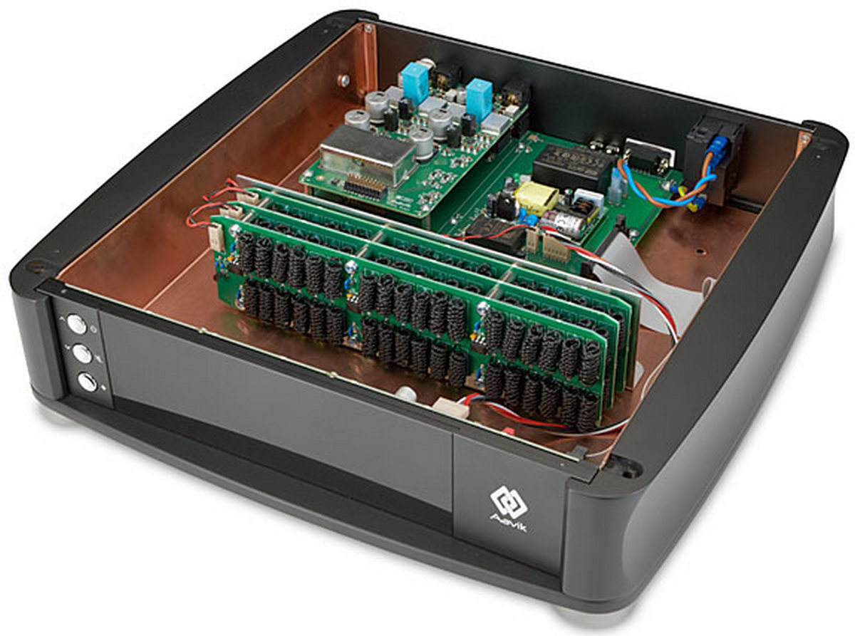 Aavik_Acoustics_RIAA_R180_Phono_Preamplifier_inside.jpg