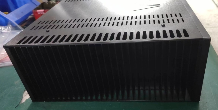 amp enclosure-c.jpg