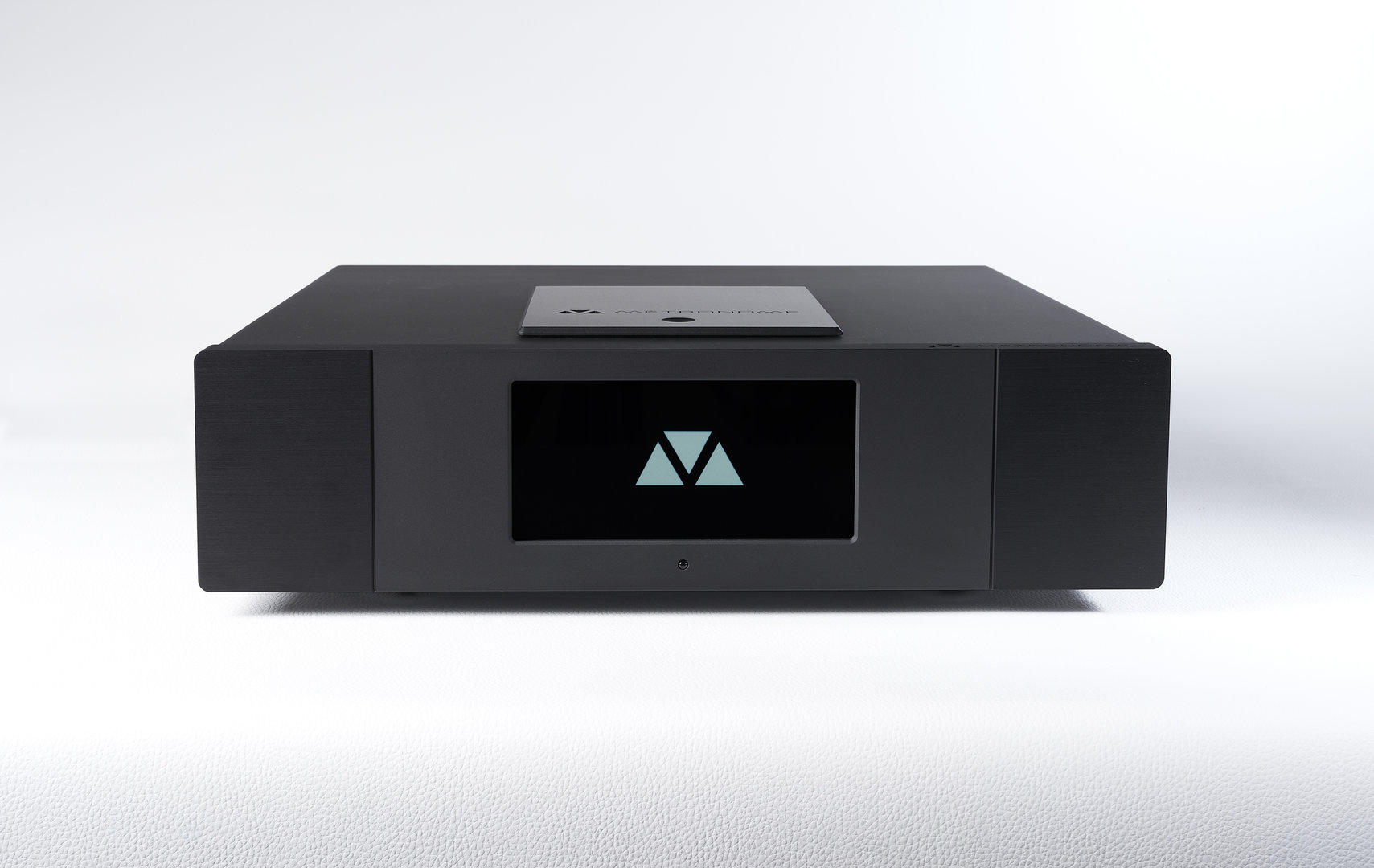 AQWO2-blackv3  2500-72.jpg