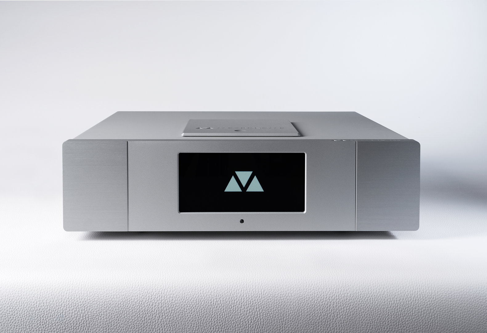 AQWO20500silverv2  2500-72.jpg