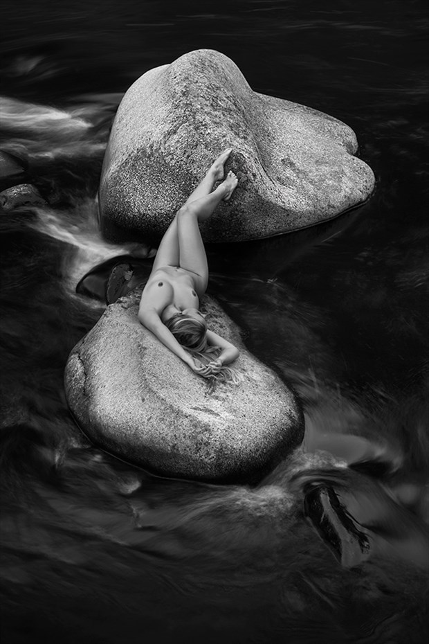 Artistic-Nude-Photo-by-Photographer-Thomas-Bichler-FullSize.jpg