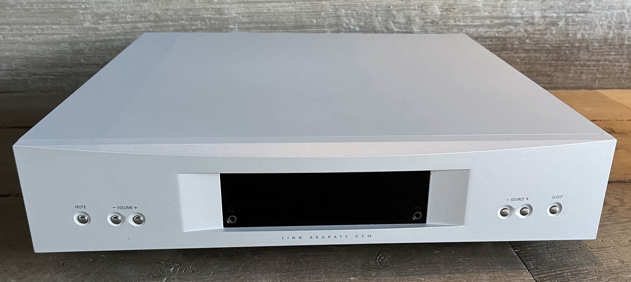 auditorium-linn-akurate-dsm-standard-dac-netzwerk-streamer-silber-202363-images-2.jpg