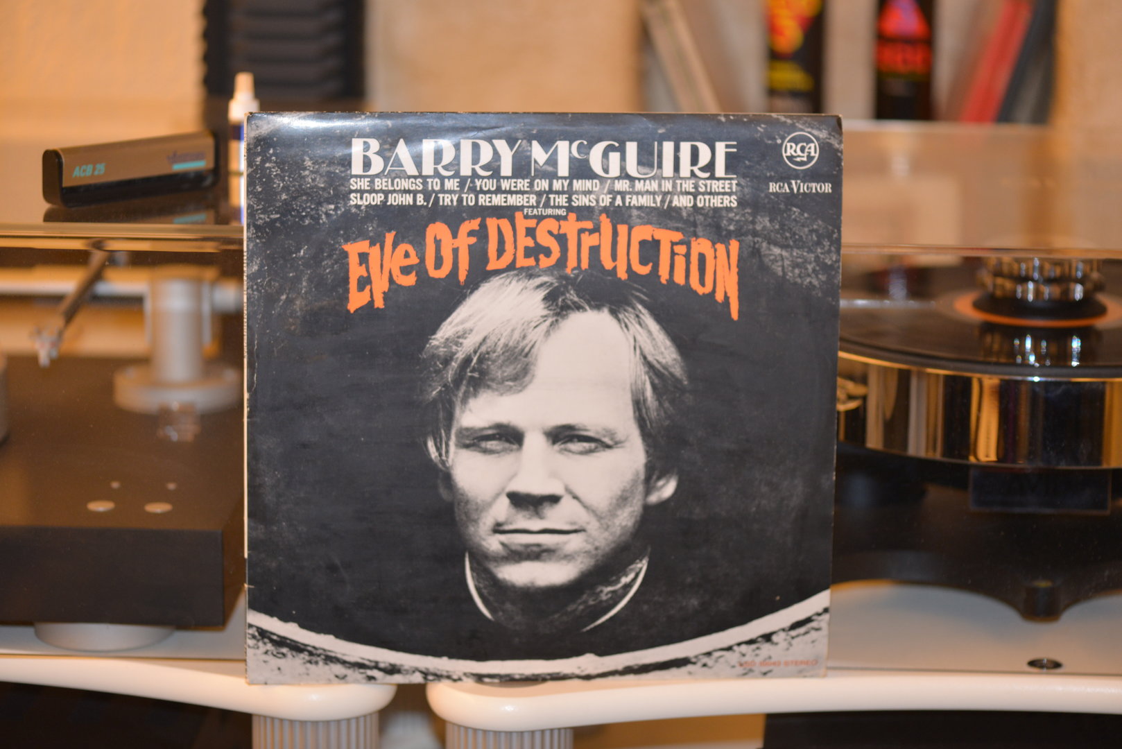Barry McGuire. Eve of Destruction. 1965 001.JPG