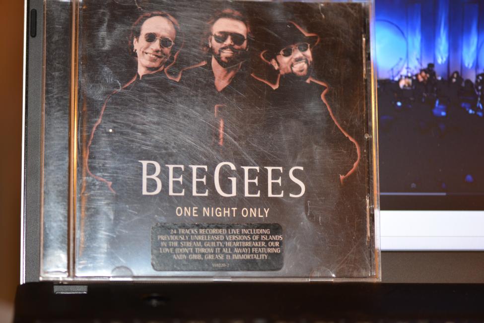 Bee Gees. One Night Only. 1998 001.jpg
