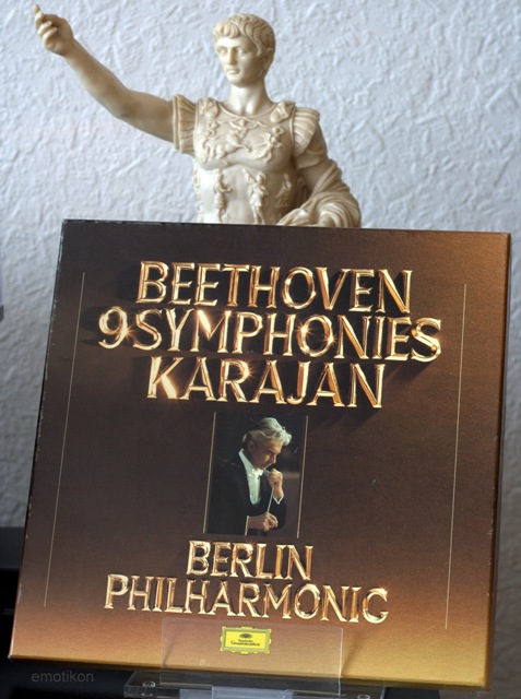 Beethoven 9 Karajan 77 .jpg