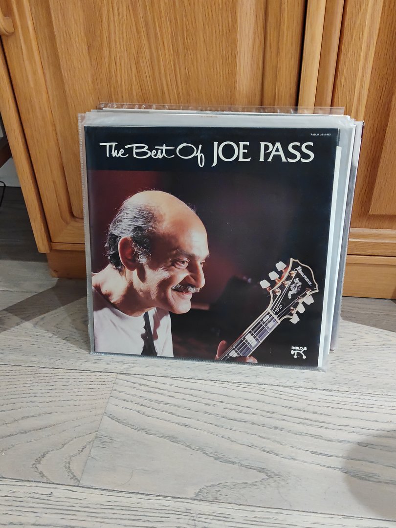 Best of Joe Pass.jpg