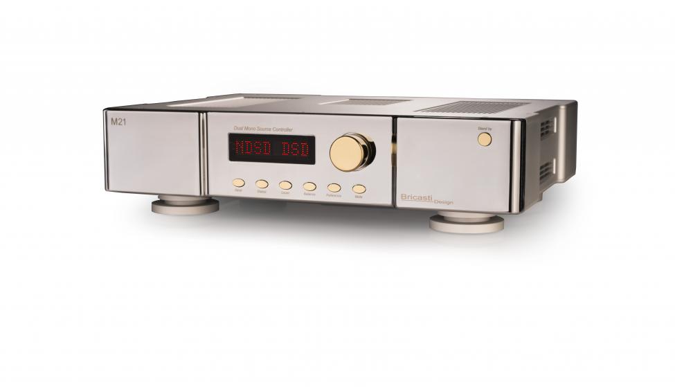 Navn: m21_platinum_front_side.jpg
Visninger: 332
Størrelse: 24.4 Kb