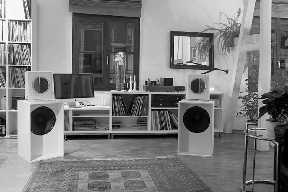 bw8-1210_med_hr.jpg