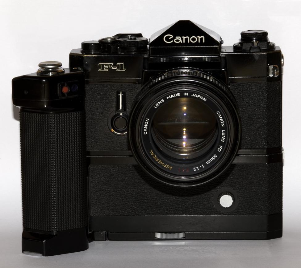 Canon_F1N_MotorDrive_1_2_55mm_ASPH_01_kln.jpg