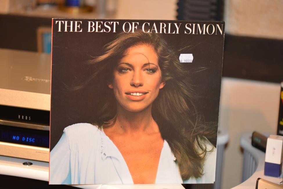 Carly Simon. Greatest 002.jpg