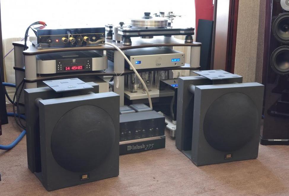 Celestion_System_6000_Subs_D.jpg