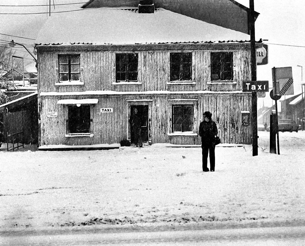 Drosjetråkka 1977 St Marie Gt til høyre.jpeg