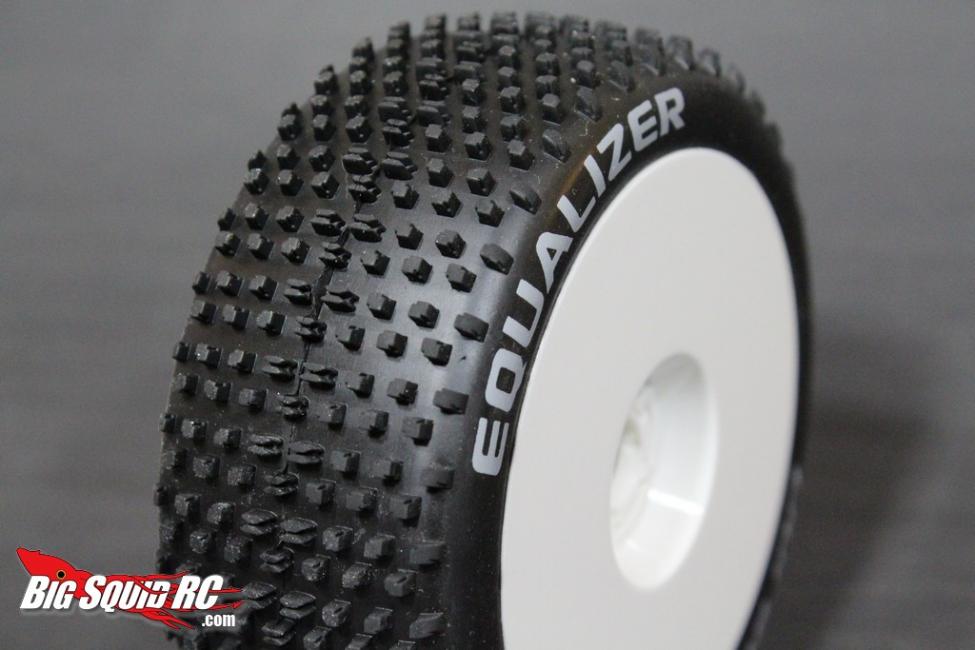 Duratrax_Equalizer_Tire_Review_1.jpg