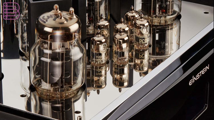 einstein-the-silver-bullet-otl-mono-amplifier-4.jpg