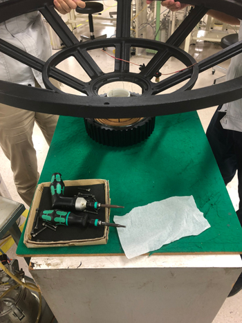FW800HS-aligning-the-frame-to-the-magnet-assembly (1).jpg