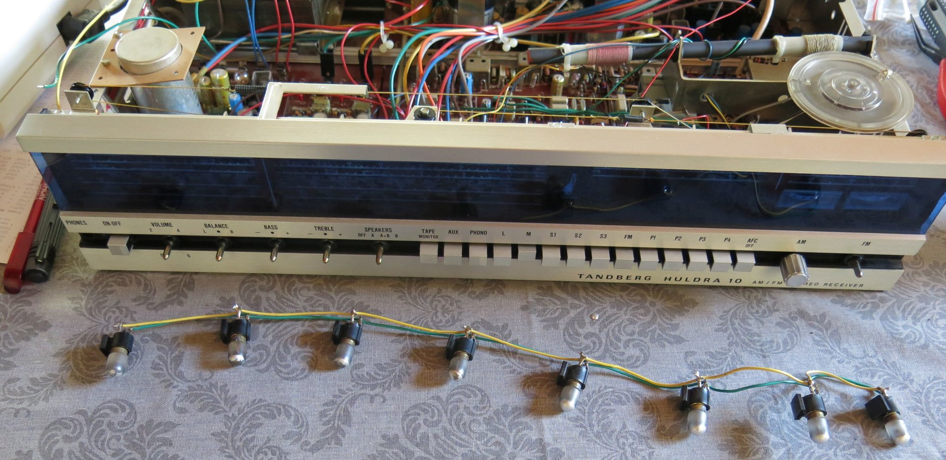 h20_bulb-row_removed.jpg