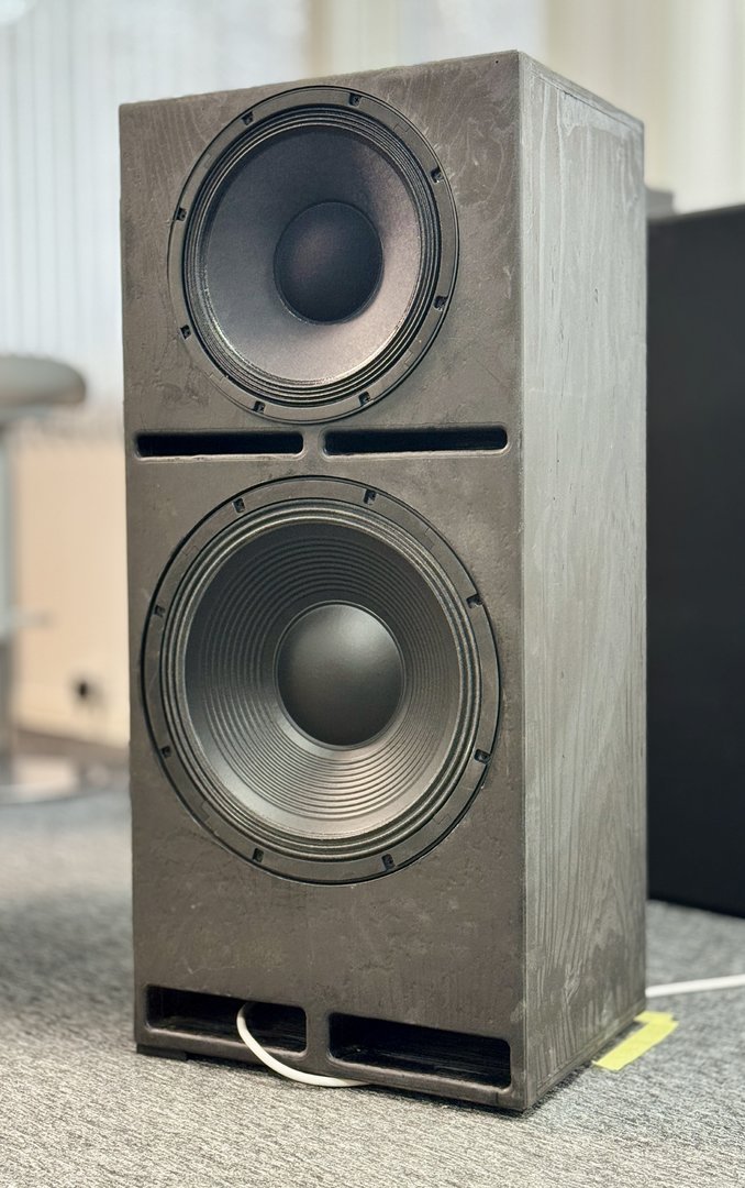 Hamrammr 1512 - 2.JPEG