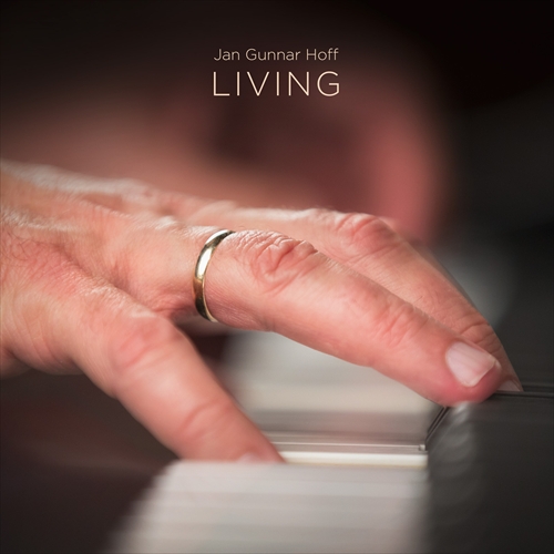 Jan Gunnar Hoff - LIVING.jpg