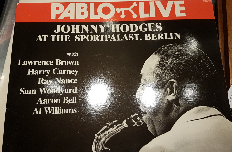 johnny hodges - at the sortpalats-berlin.PNG