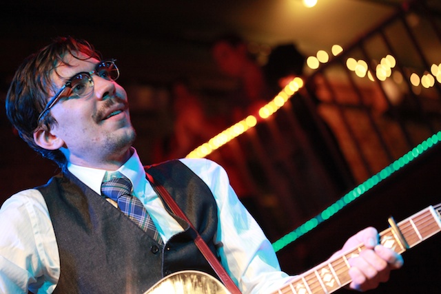 Justin_Townes_Earle_at_Wild_Buffalo.jpg
