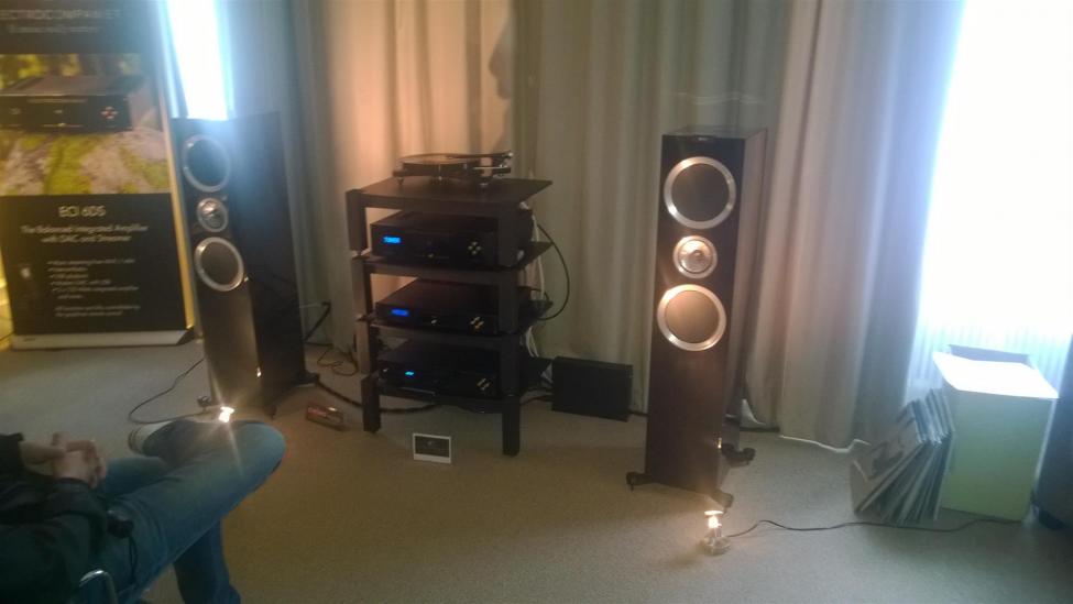 Kef 015 (Large).jpg