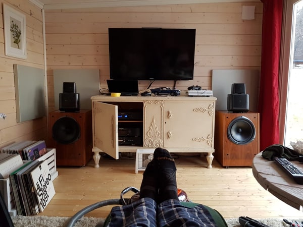 Kef Reference 105.2.jpg