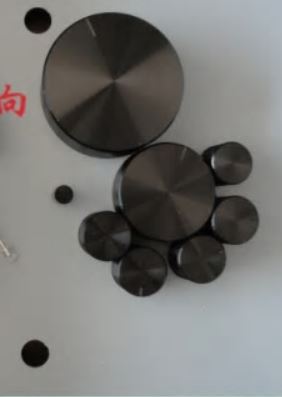 Knobs.JPG
