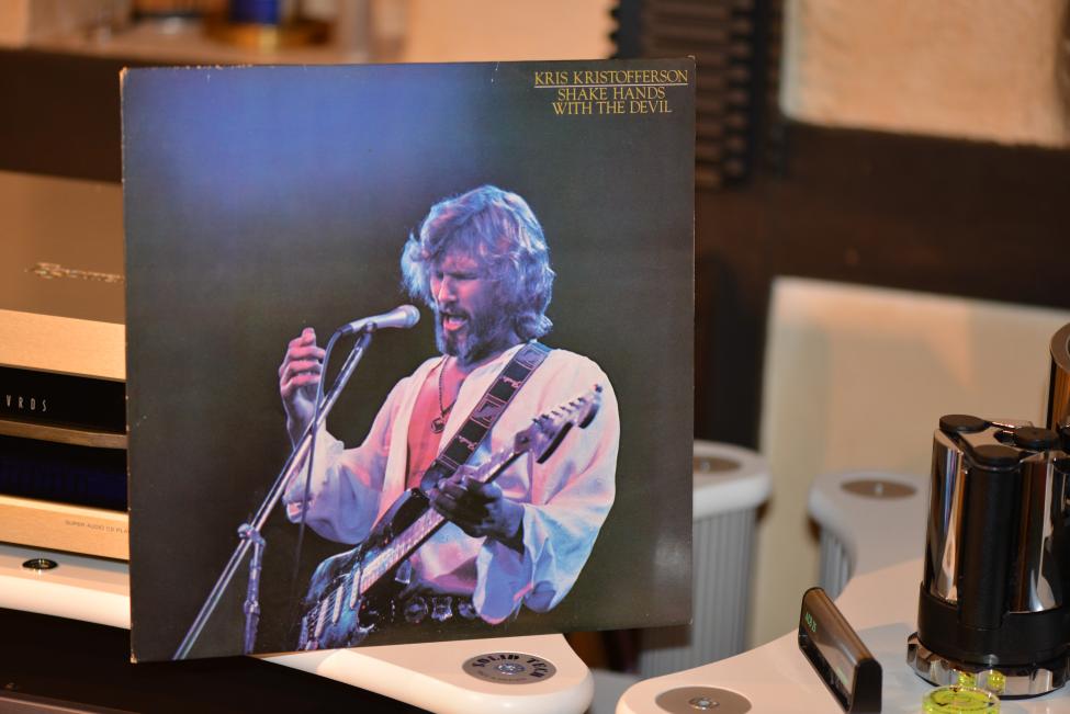 Kris Kristofferson. Shake Hands With The Devil 001.jpg