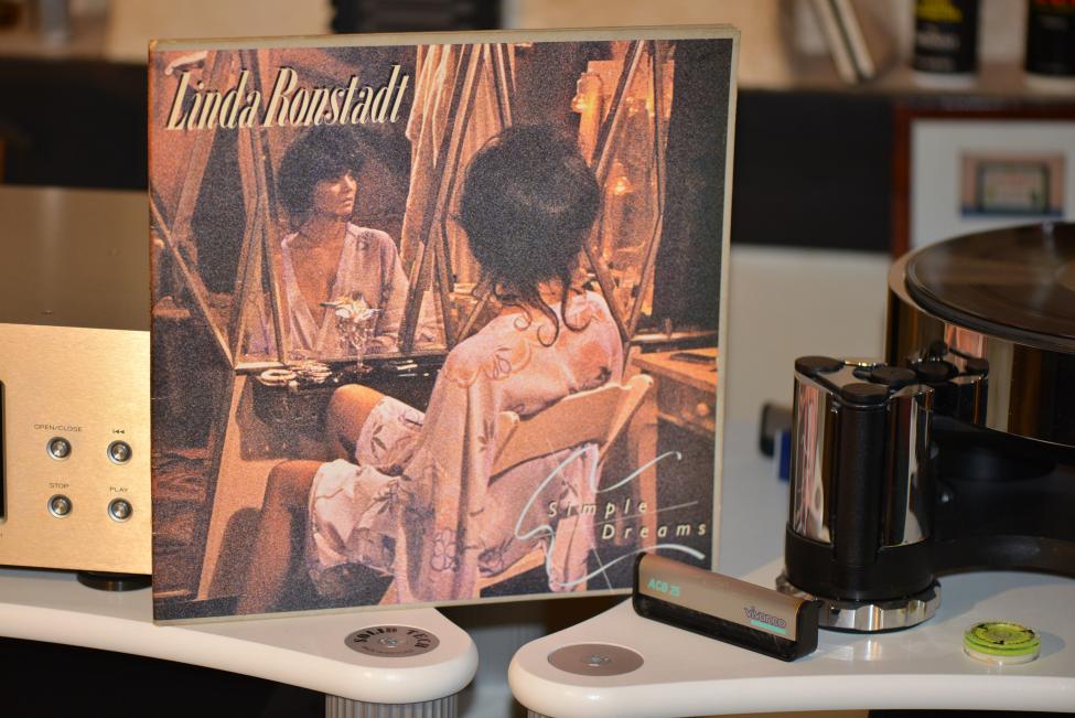 Linda Ronstadt. Simple Dreams. 1977 001.jpg