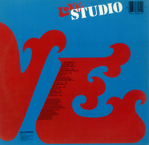 Love-StudioLive-441127.jpg
