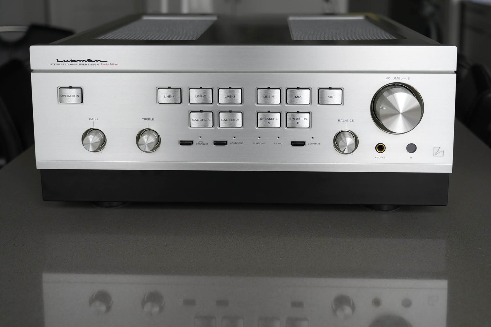 luxman1.jpg
