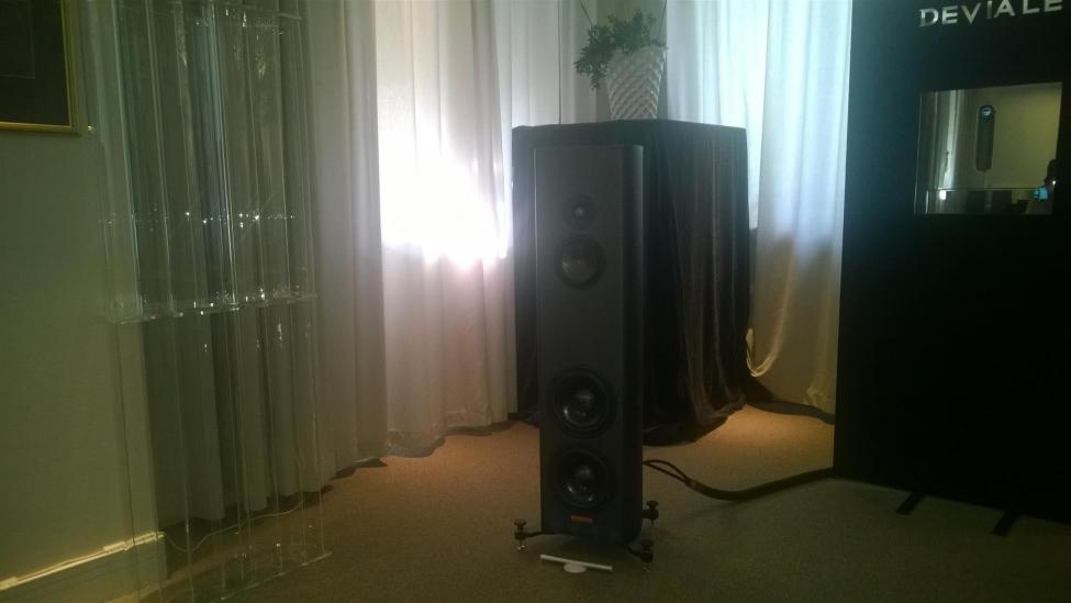 Magico og Devialet 010 (Large).jpg