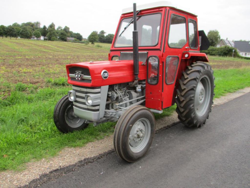 Massey_Ferguson_135_Multi_Power_3_cyl_Diesel___Tractor.jpg