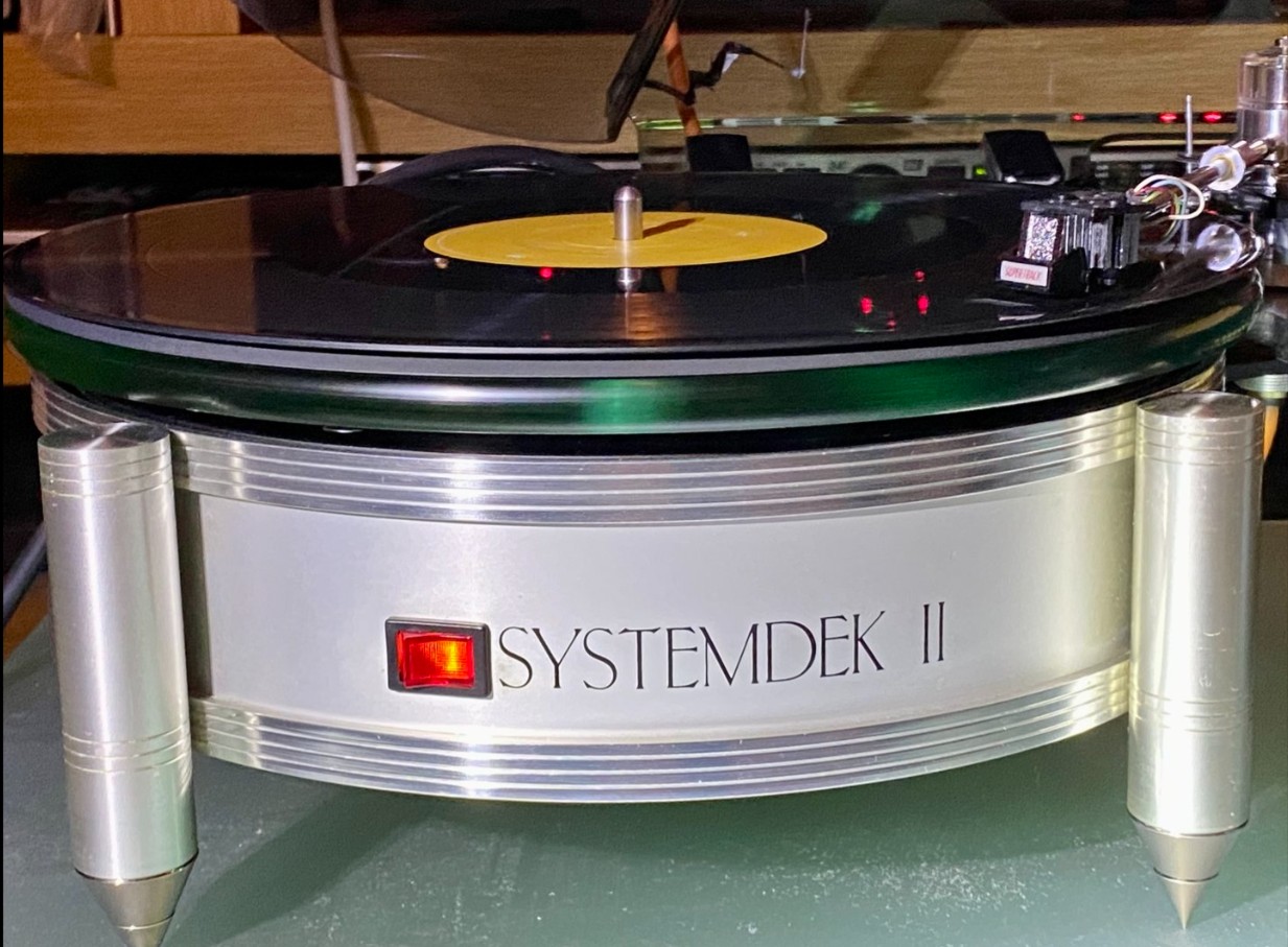 Mayware på Systemdek m Shure.jpg