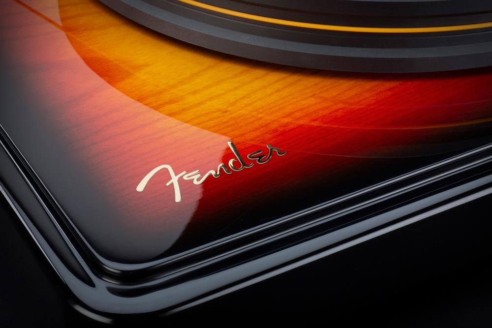 MoFi_Electronics_Fender_PrecisionDeck_Sunburst_08_Detail_Logo_1000x.jpg