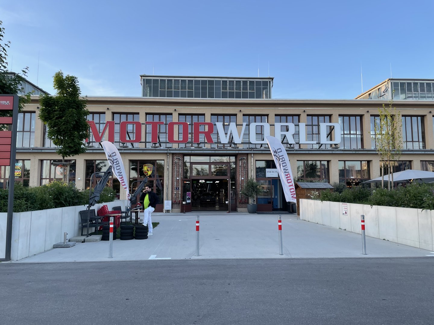 motorworld.jpeg