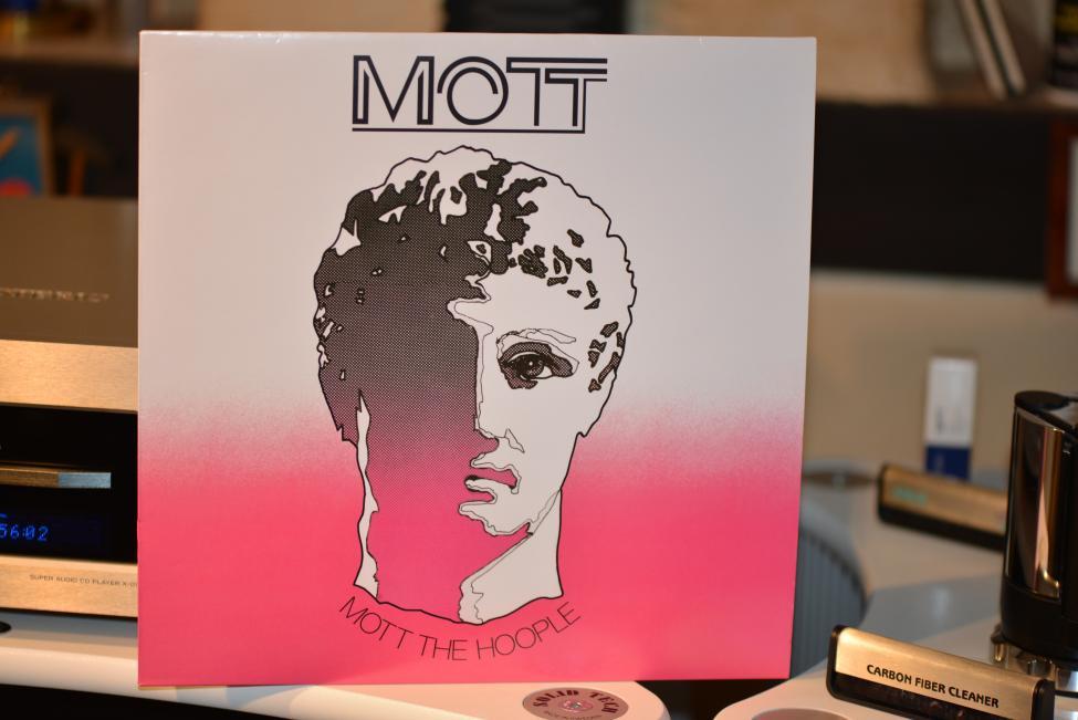 Mott The Hoople. 1973-2010 001.jpg