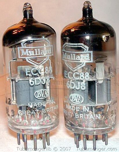 Mullard+ECC88+6DJ8+1965+Halo+Getter+Old+Shield+BVA+Label+-+Blackburn+Gt_+Britain.jpg